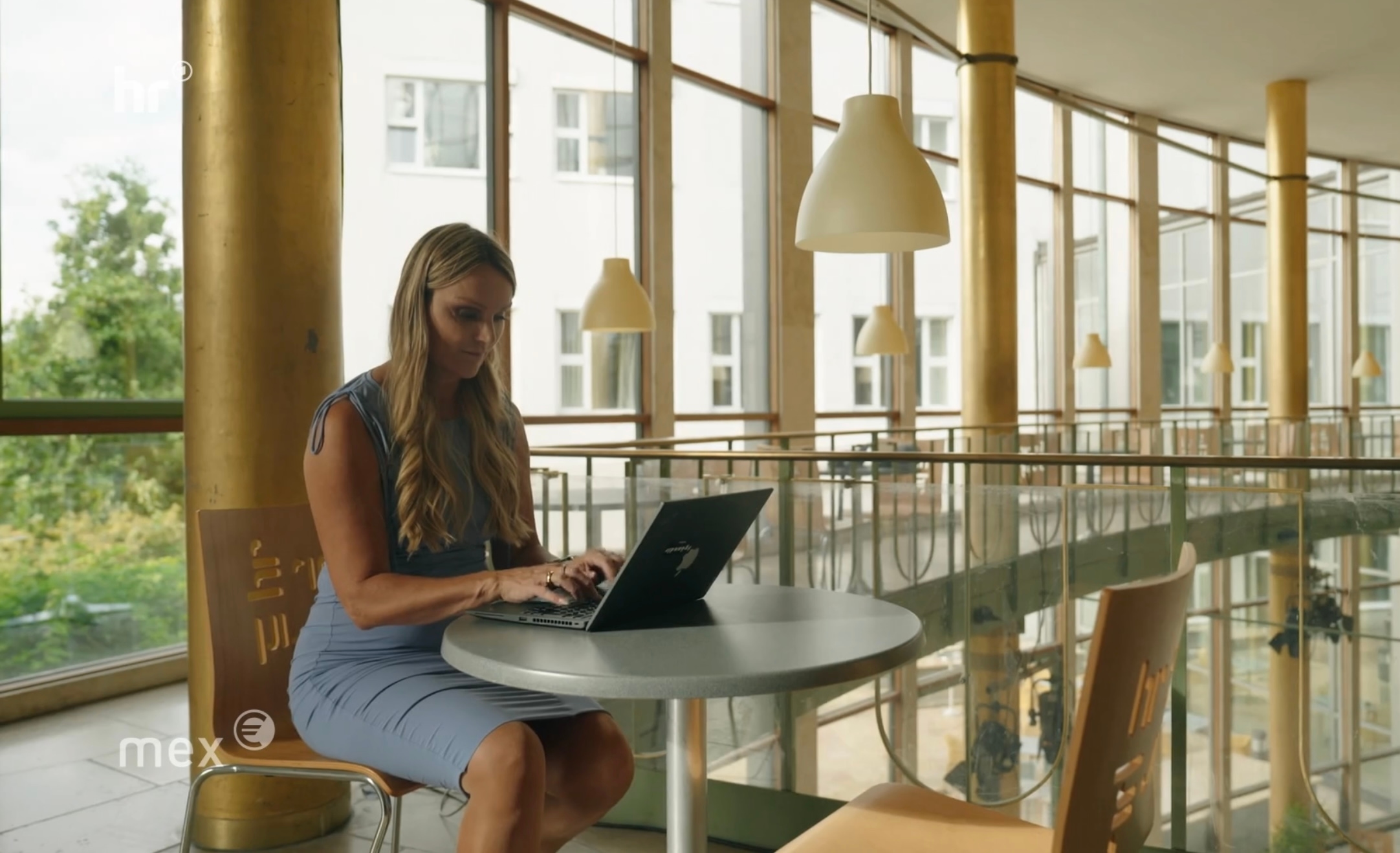 Sind Parfüms die neuen Sneaker? – Ines Imdahl über Duft, Status und Sehnsucht